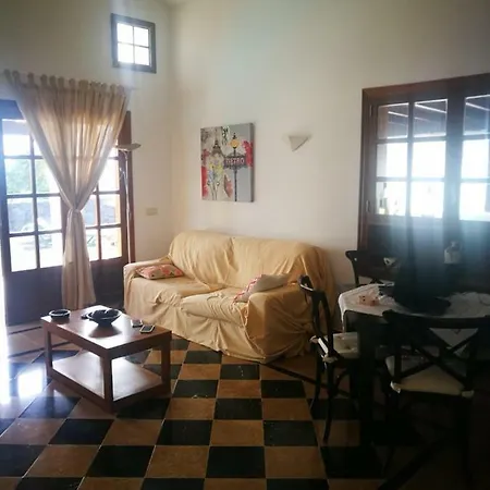 La Carabela Playa Blanca Villa *